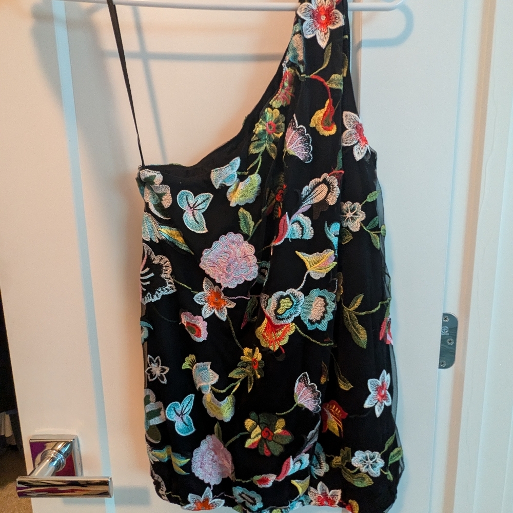 One-shoulder embroidered top